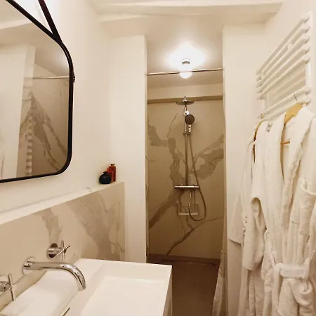 Elegant & Quiet In Le Marais Near De * Paris