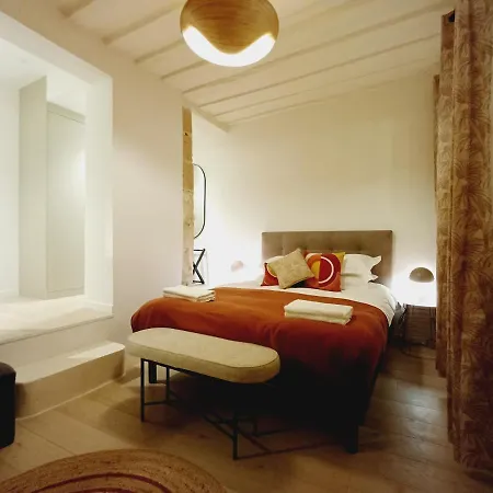 Elegant & Quiet In Le Marais Near De Paris