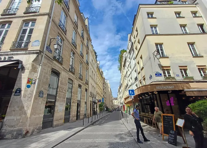 Elegant & Quiet In Le Marais Near De アパート *