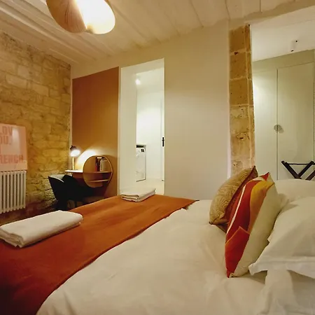 Happy - De Le Marais *