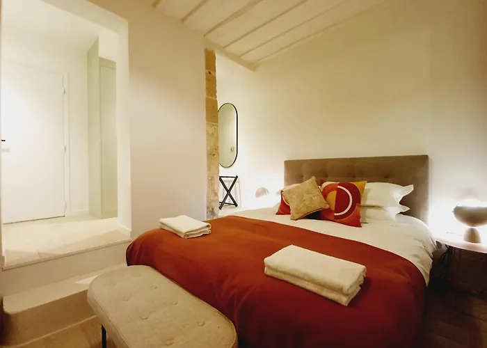 Elegant & Quiet In Le Marais Near De