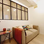 Elegant & Quiet In Le Marais Near De